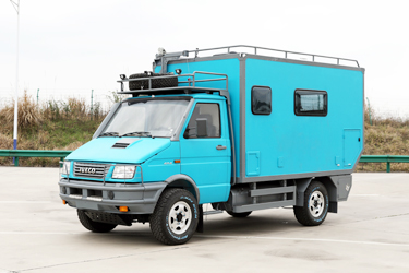 4×4依維柯四驅(qū)越野型房車(chē)_四驅(qū)戶外旅游旅居車(chē)定制_家用一體式自行房車(chē)改裝